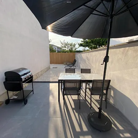 Petite Maison Hébergement de vacances *