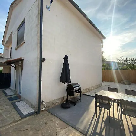 بيت للعطل Petite Maison فالراس بلاج